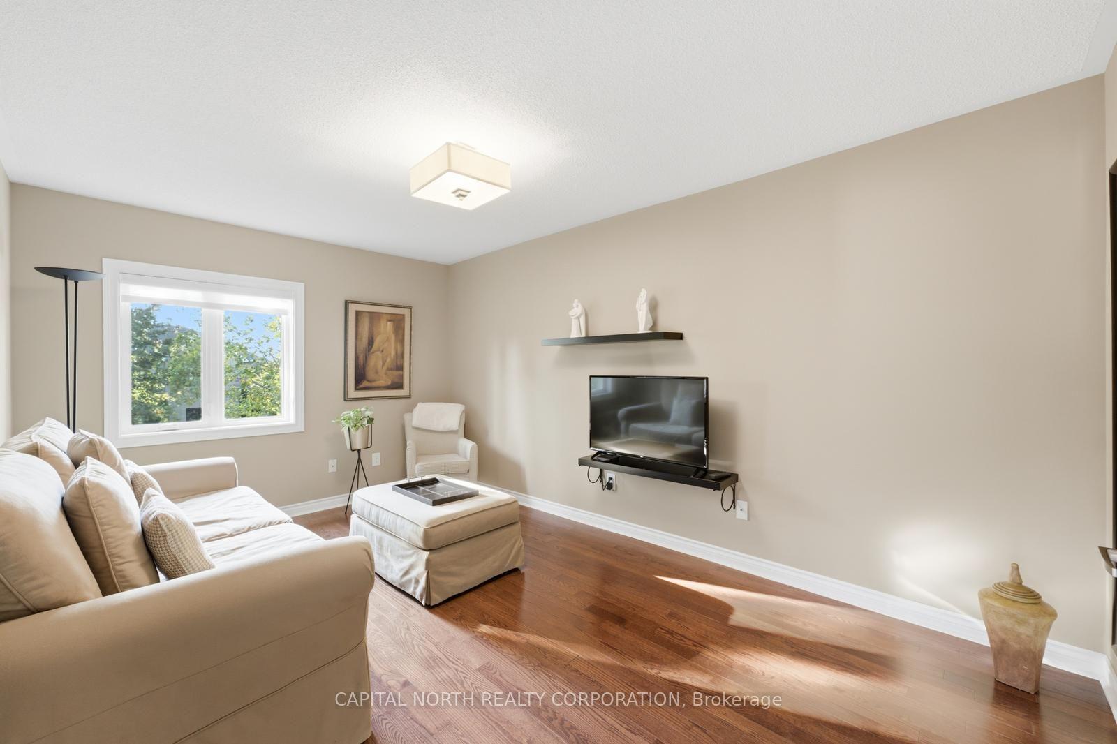 Photo 27 of 40 Claremont Lane, Vaughan, West Woodbridge — HOMEH