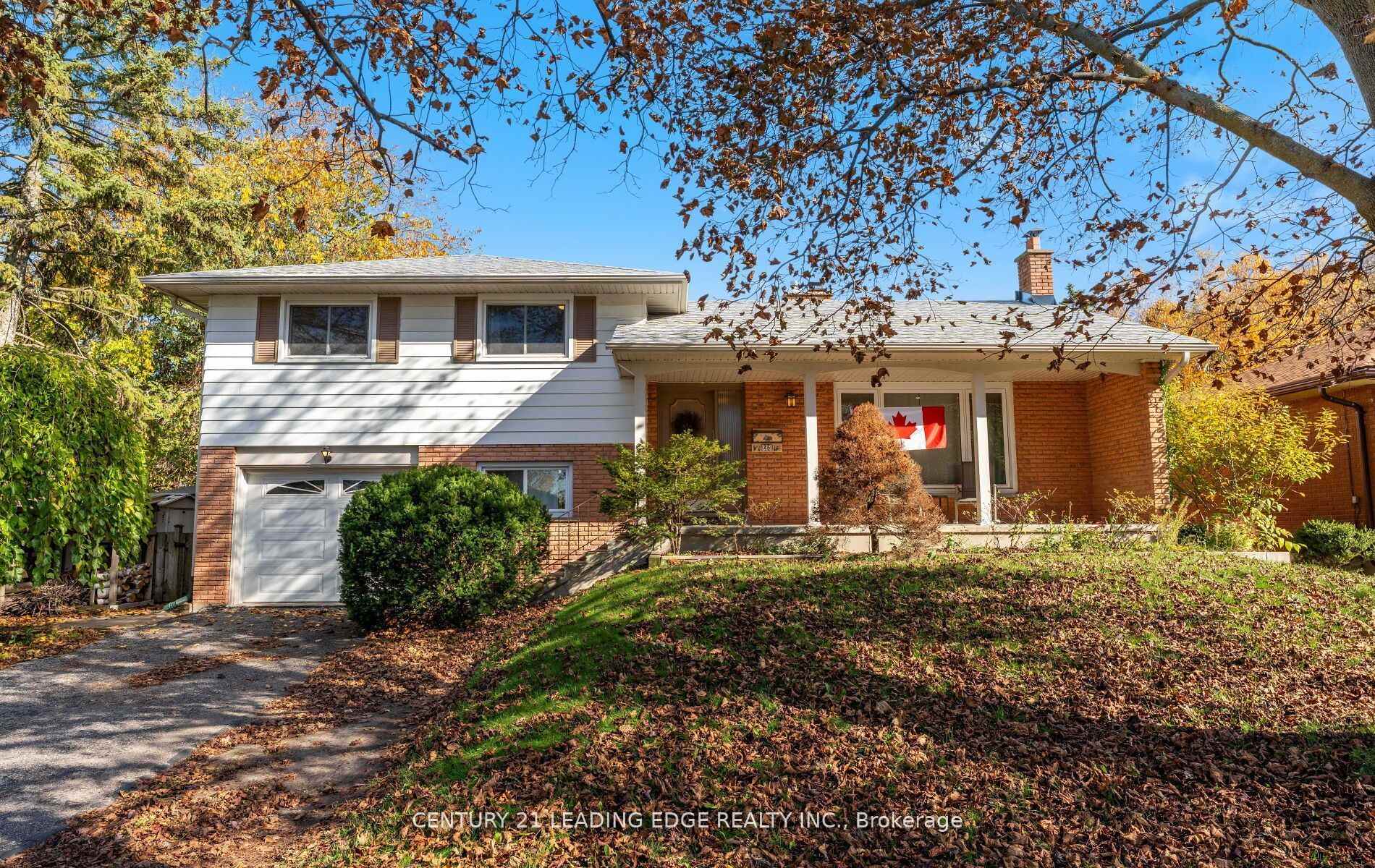 Photo 1 of 45 Bayview Drive, Barrie, Allandale — HOMEH