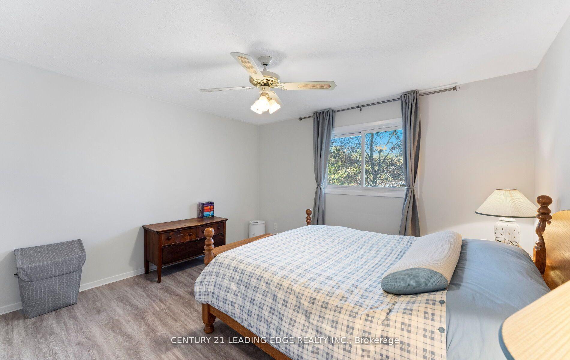 Photo 35 of 45 Bayview Drive, Barrie, Allandale — HOMEH