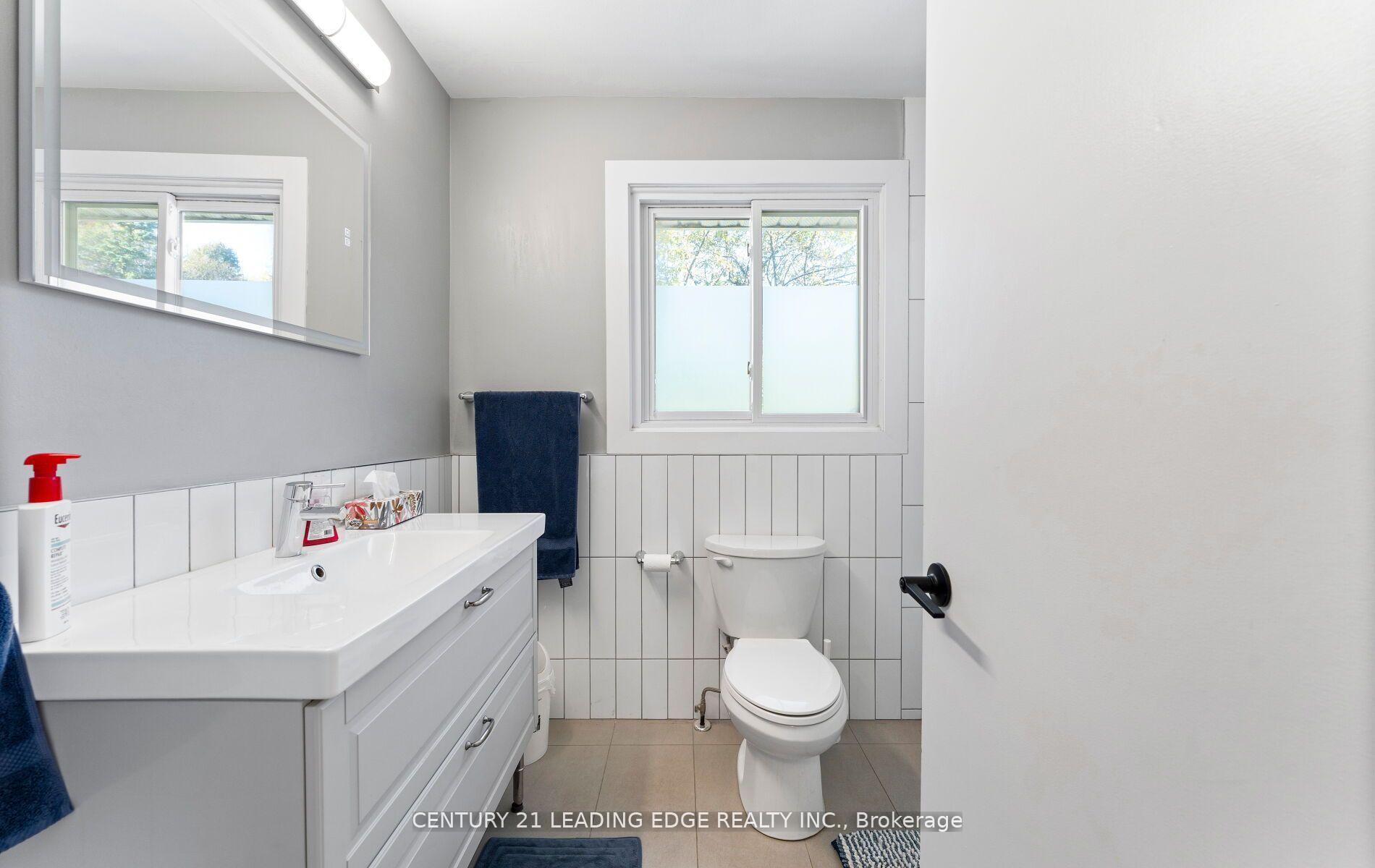 Photo 43 of 45 Bayview Drive, Barrie, Allandale — HOMEH