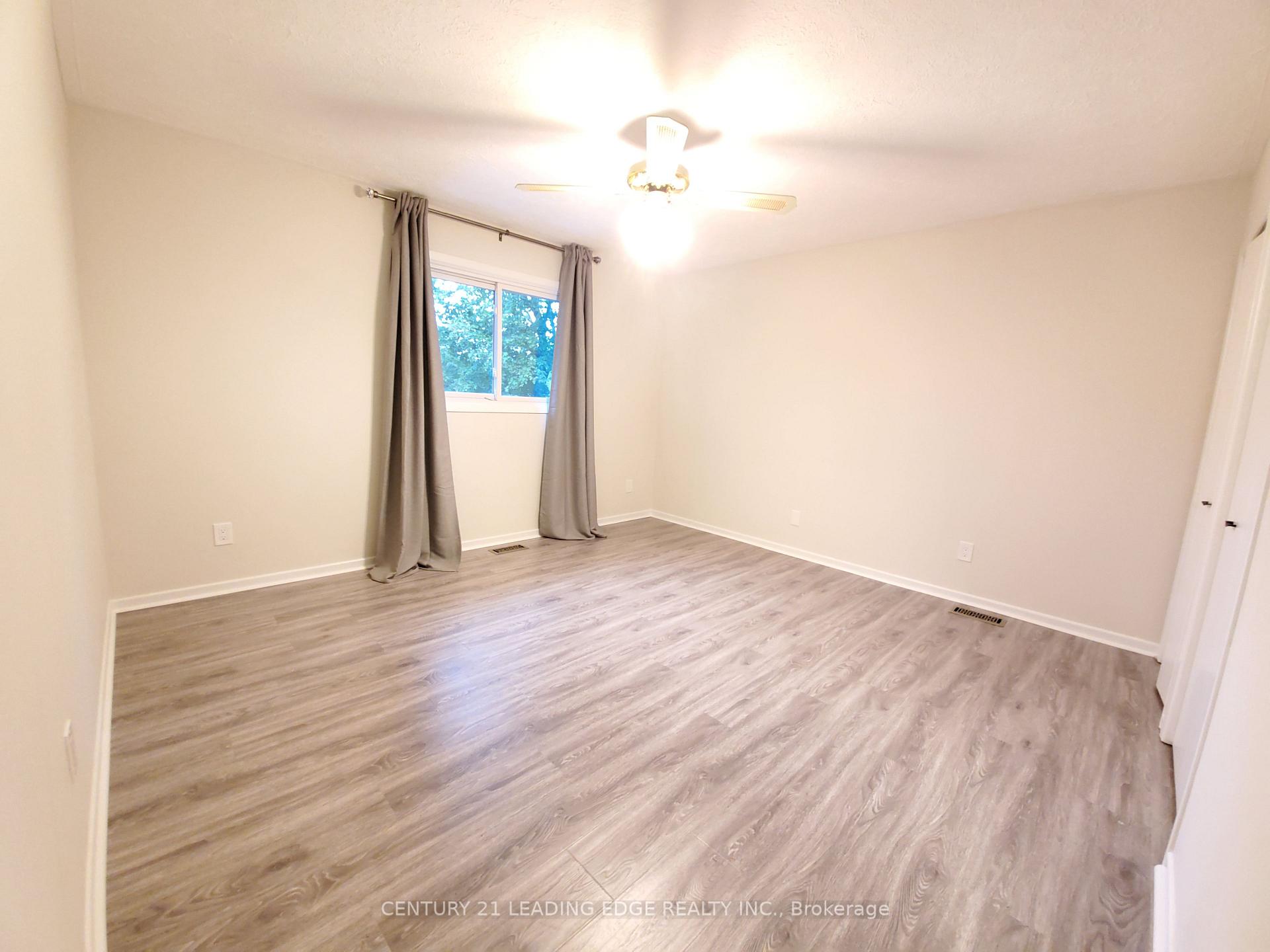 Photo 27 of 45 Bayview Drive, Barrie, Allandale — HOMEH