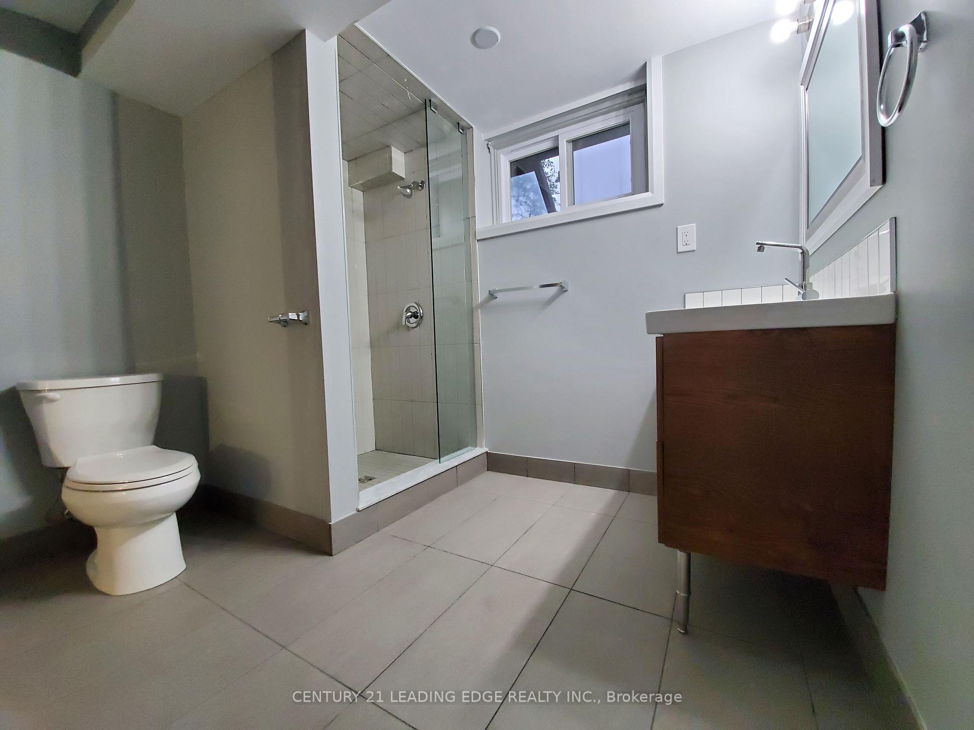 Photo 38 of 45 Bayview Drive, Barrie, Allandale — HOMEH
