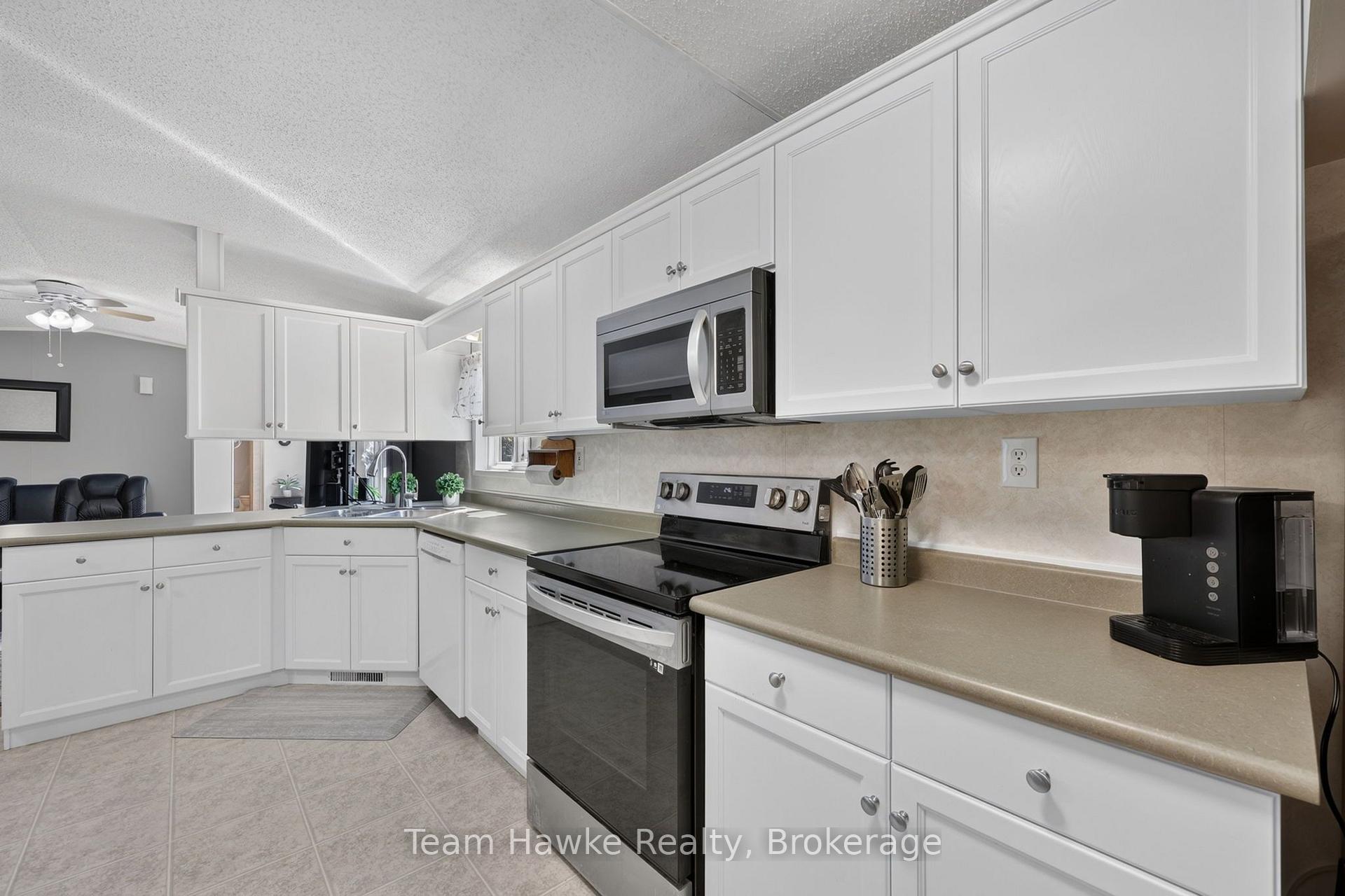 Photo 19 of Unit 58, 5411 Elliott Side Road, Tay, Rural Tay — HOMEH