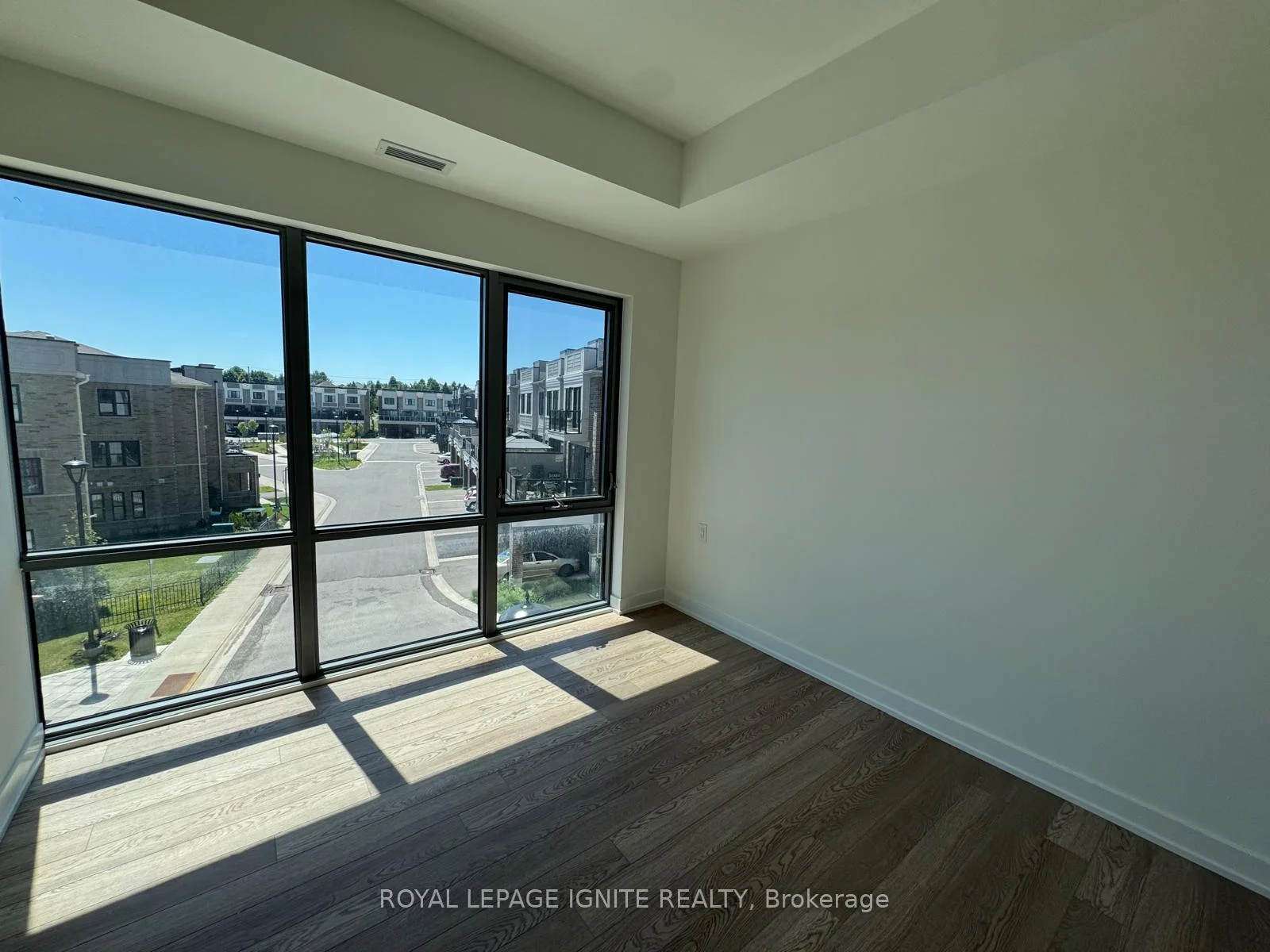 Photo 24 of Unit 924, 51 Clarington Boulevard, Clarington, Bowmanville — HOMEH