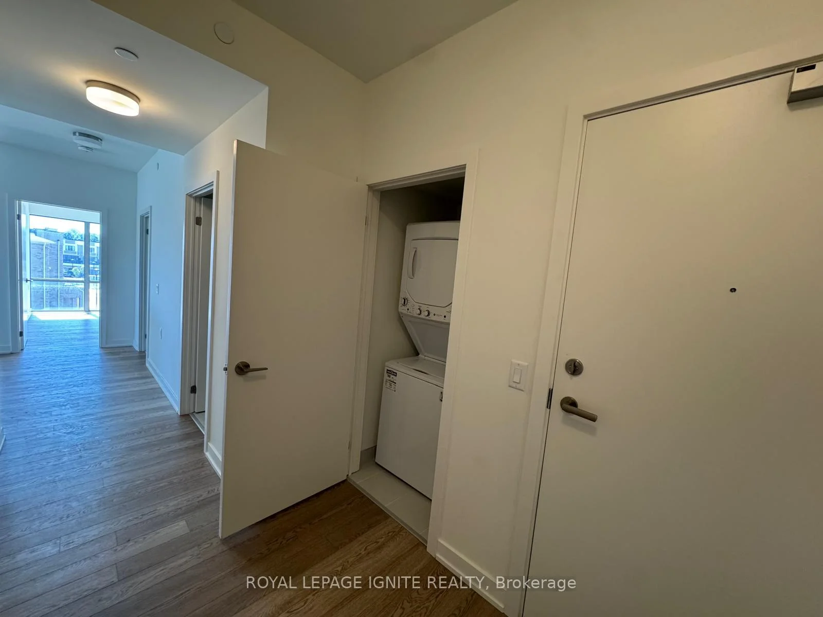 Photo 45 of Unit 924, 51 Clarington Boulevard, Clarington, Bowmanville — HOMEH