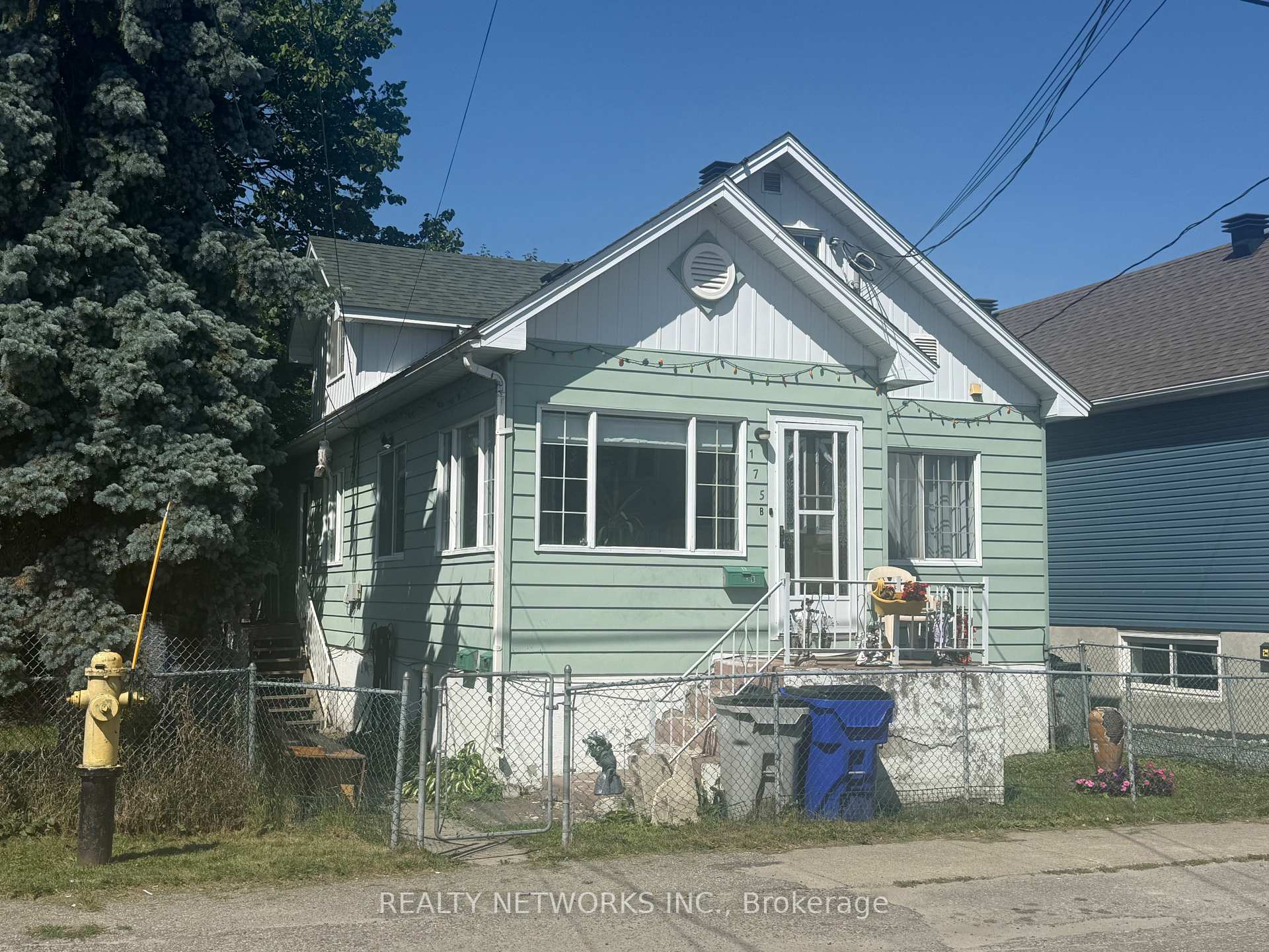 Photo of 175 Elm Street N