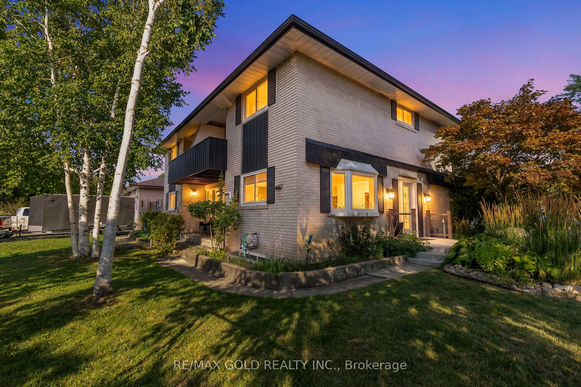 Photo 1 of 2520 Constable Road, Mississauga, Clarkson — HOMEH