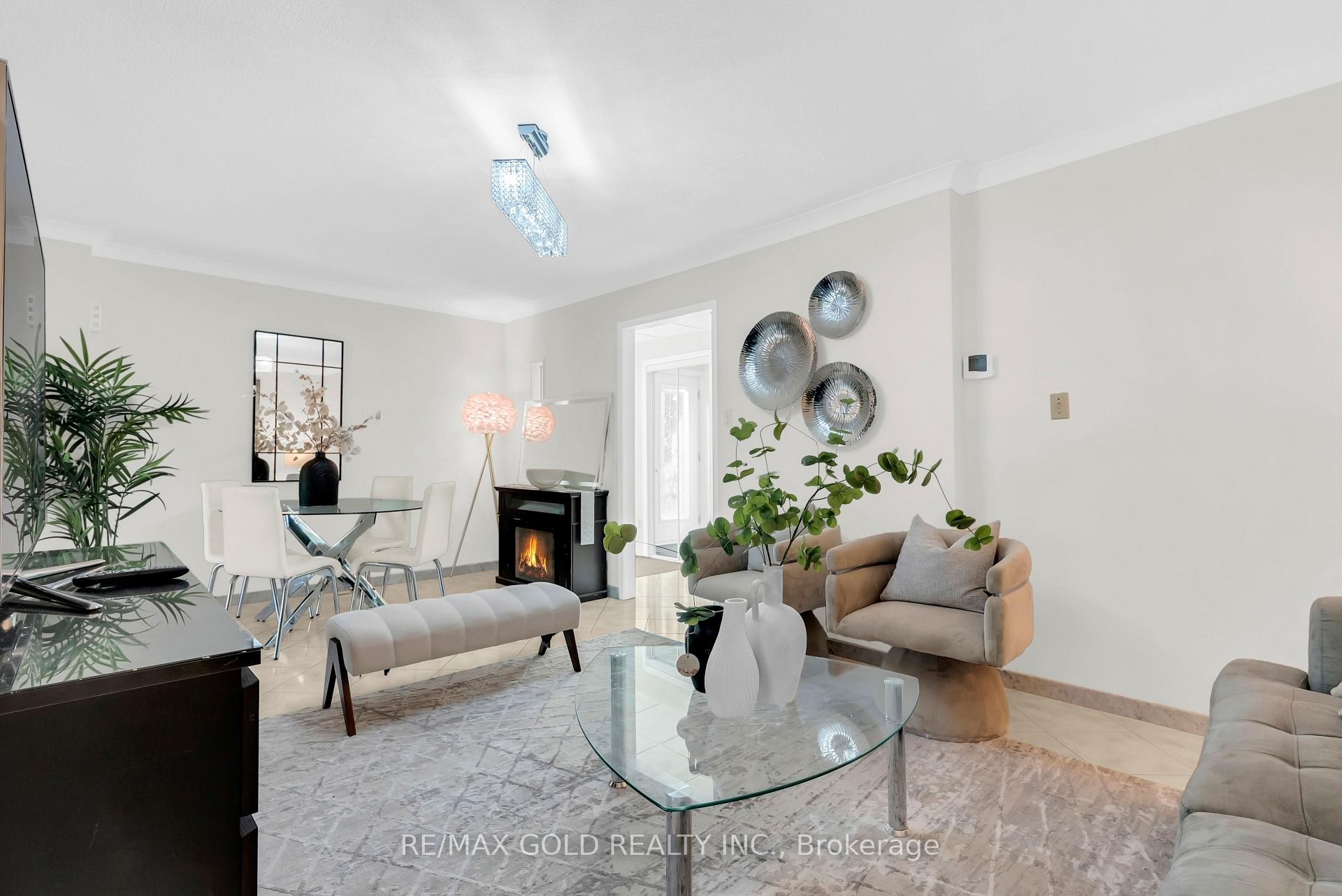 Photo 15 of 2520 Constable Road, Mississauga, Clarkson — HOMEH