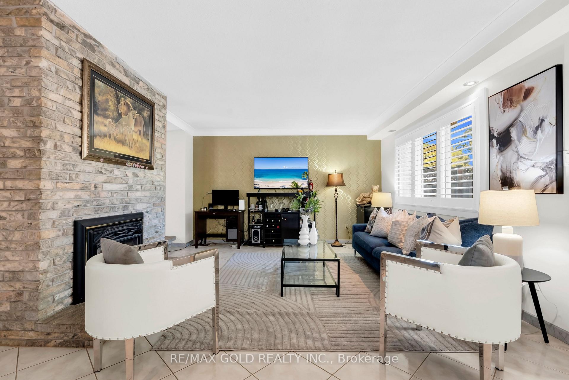 Photo 16 of 2520 Constable Road, Mississauga, Clarkson — HOMEH