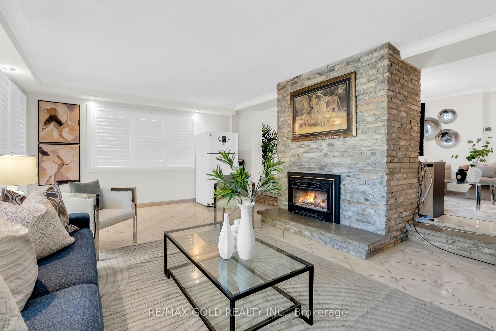 Photo 17 of 2520 Constable Road, Mississauga, Clarkson — HOMEH