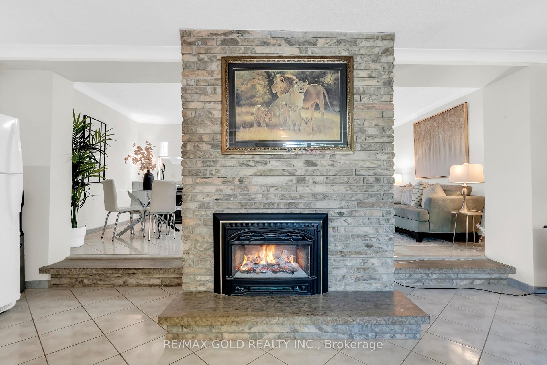 Photo 18 of 2520 Constable Road, Mississauga, Clarkson — HOMEH