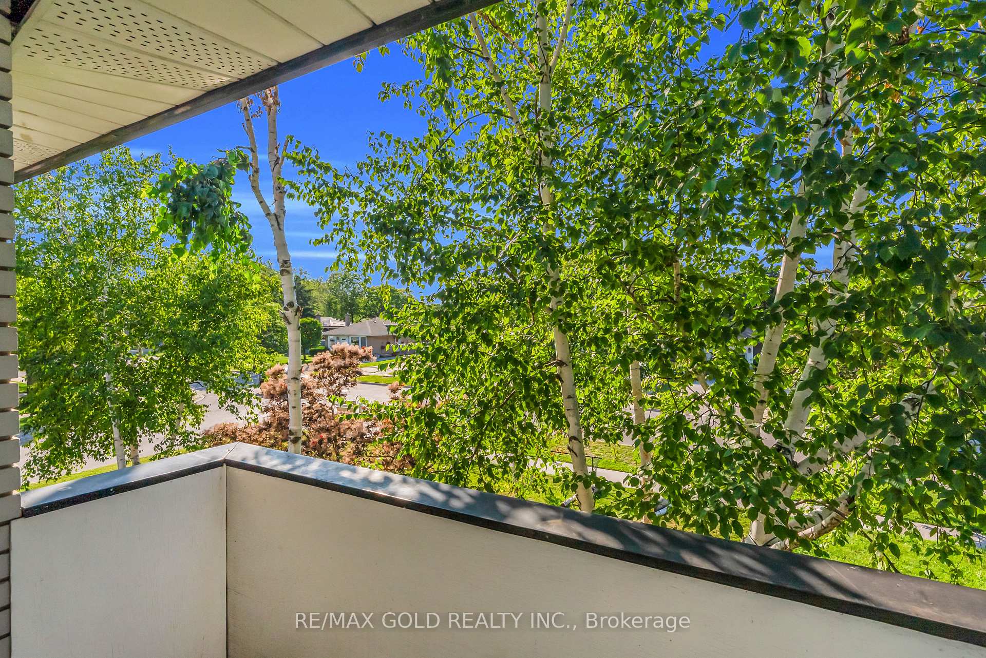 Photo 33 of 2520 Constable Road, Mississauga, Clarkson — HOMEH
