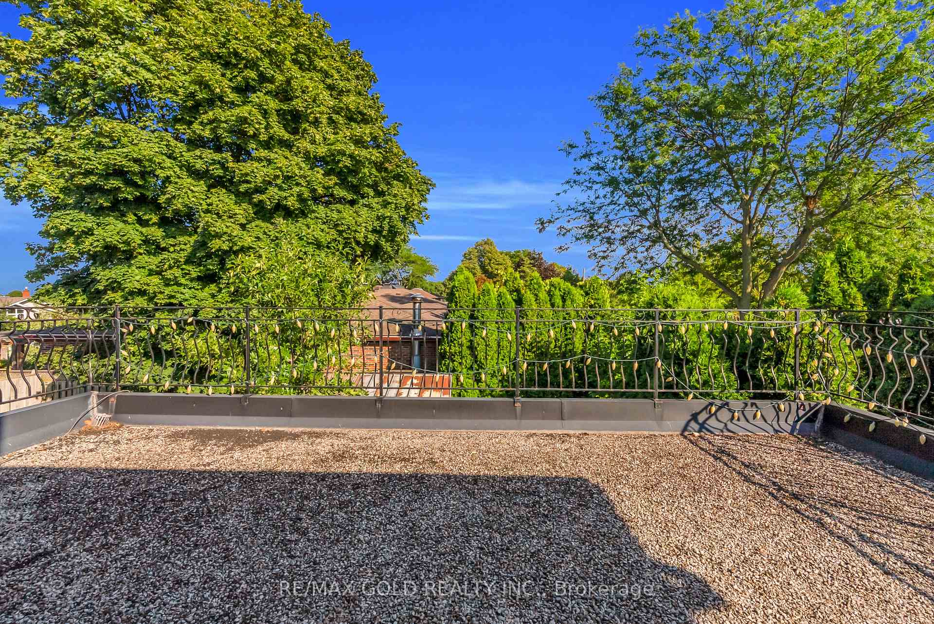 Photo 34 of 2520 Constable Road, Mississauga, Clarkson — HOMEH