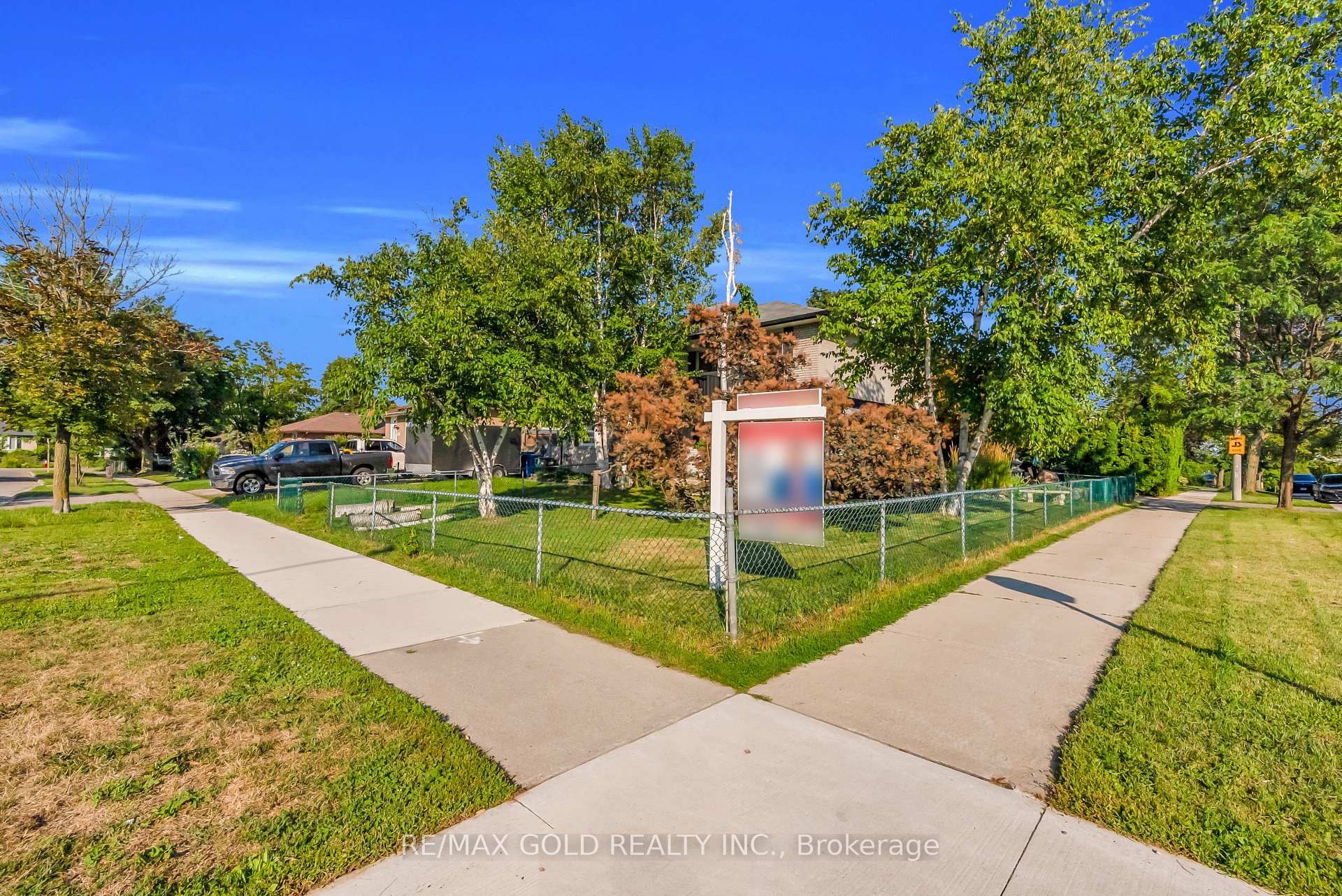 Photo 38 of 2520 Constable Road, Mississauga, Clarkson — HOMEH