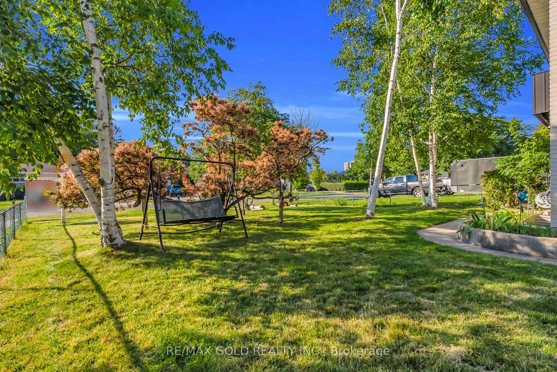 Photo 41 of 2520 Constable Road, Mississauga, Clarkson — HOMEH