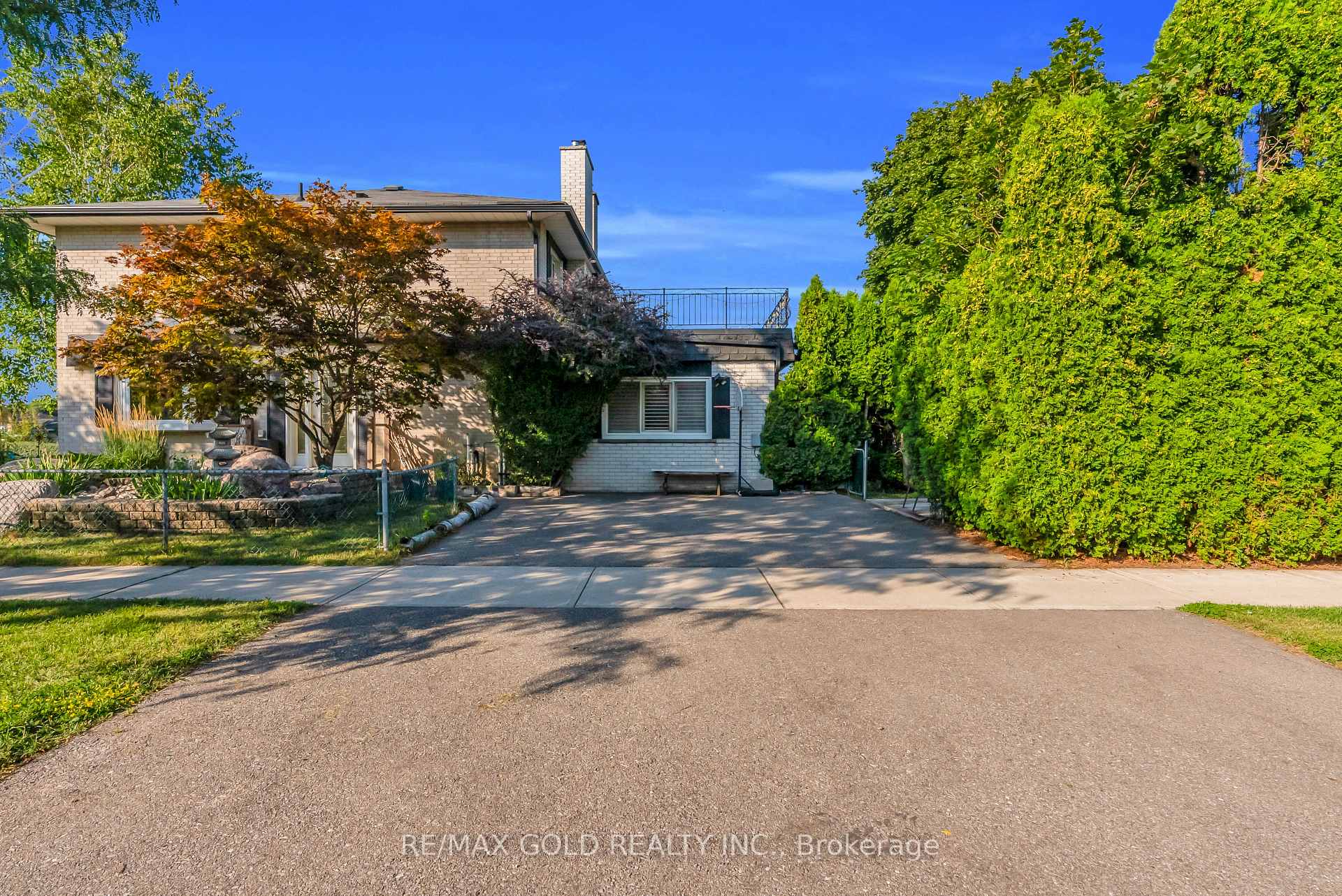 Photo 44 of 2520 Constable Road, Mississauga, Clarkson — HOMEH