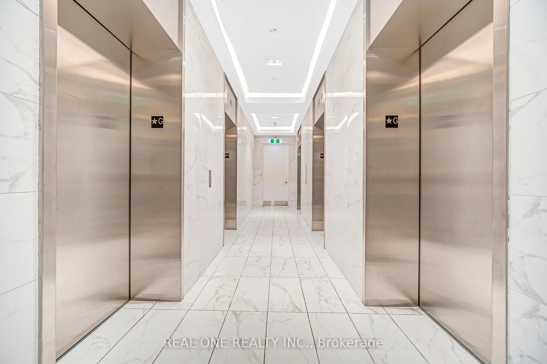 Photo 4 of Unit 1607, 238 Simcoe Street, Toronto, Kensington-Chinatown — HOMEH