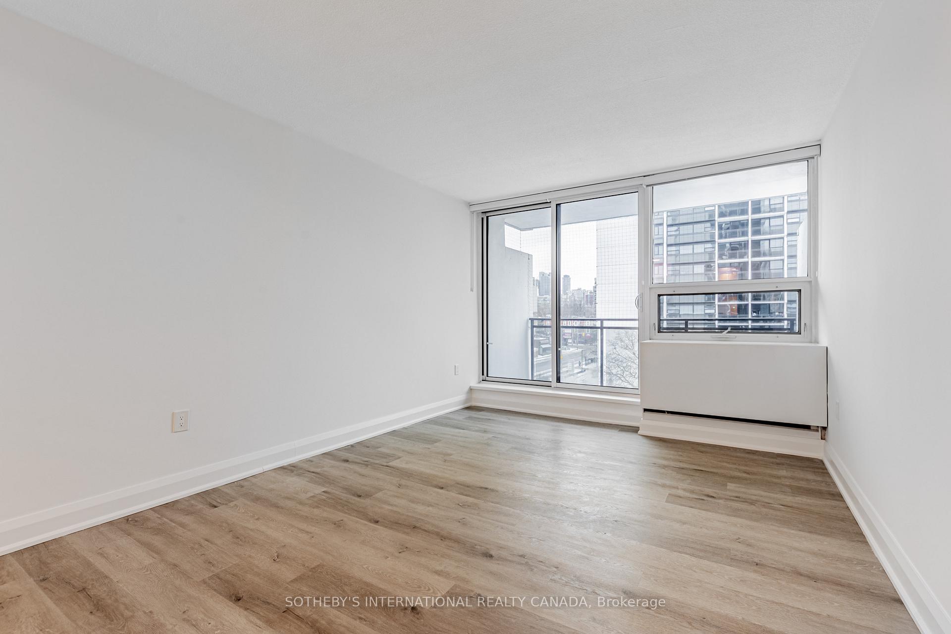 Photo 5 of Unit 1020, 191 Sherbourne Street, Toronto, Moss Park — HOMEH