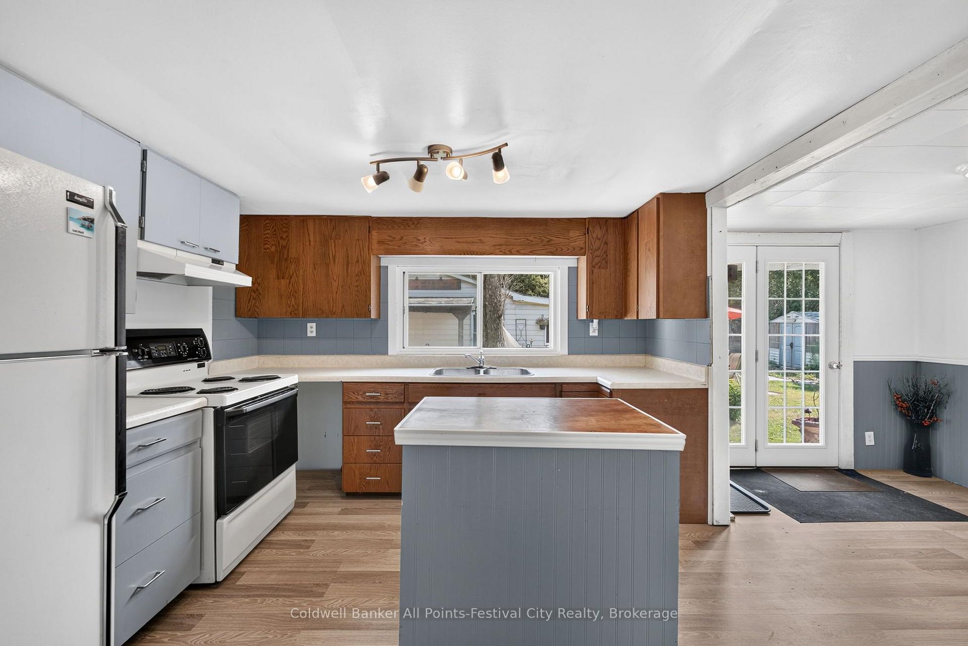 Photo 12 of 31 Salkeld Street, Central Huron, Goderich — HOMEH