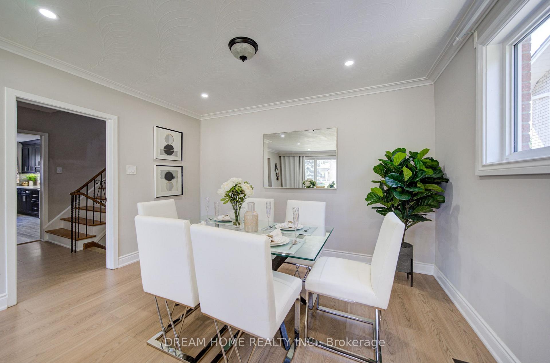 Photo 5 of 1323 Shamir Crescent, Mississauga, Erindale — HOMEH