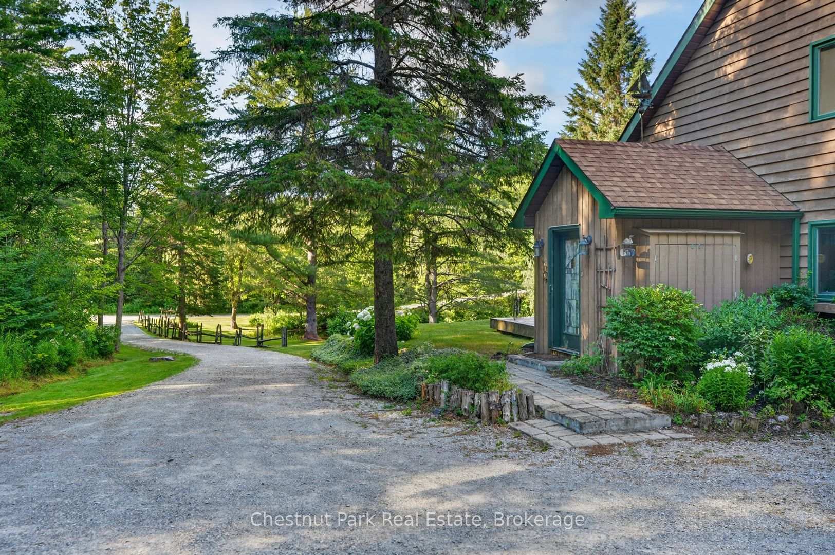 Photo 4 of 1212 Kirk Line E, Bracebridge, Macaulay — HOMEH