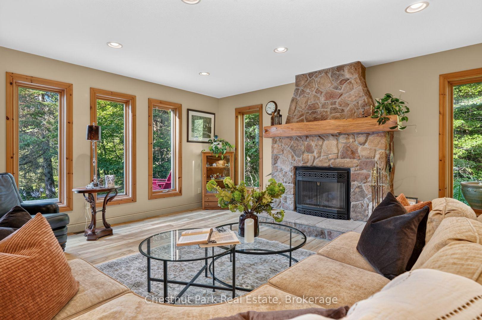 Photo 6 of 1212 Kirk Line E, Bracebridge, Macaulay — HOMEH