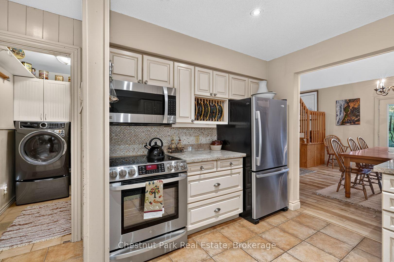 Photo 11 of 1212 Kirk Line E, Bracebridge, Macaulay — HOMEH