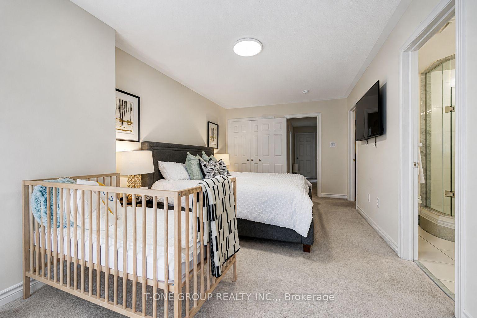 Photo 26 of 27 Sharbot Lane, Markham, Greensborough — HOMEH