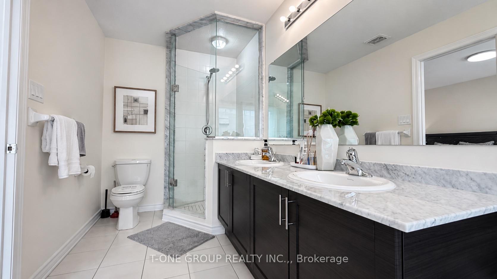 Photo 28 of 27 Sharbot Lane, Markham, Greensborough — HOMEH
