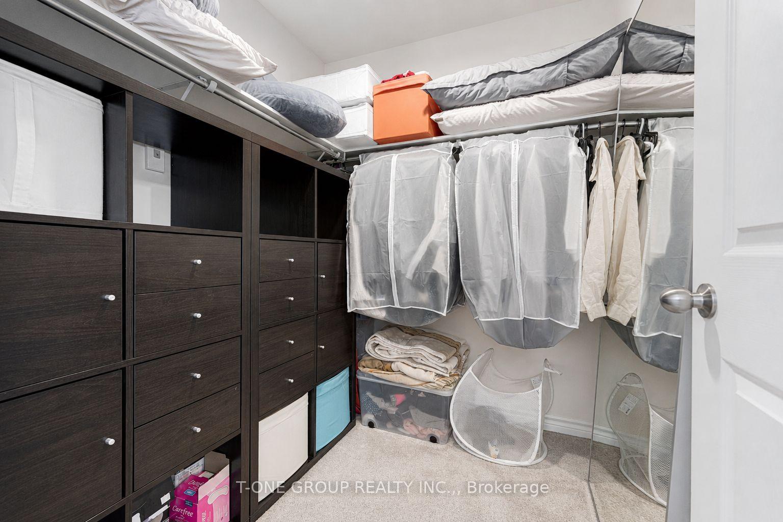 Photo 30 of 27 Sharbot Lane, Markham, Greensborough — HOMEH