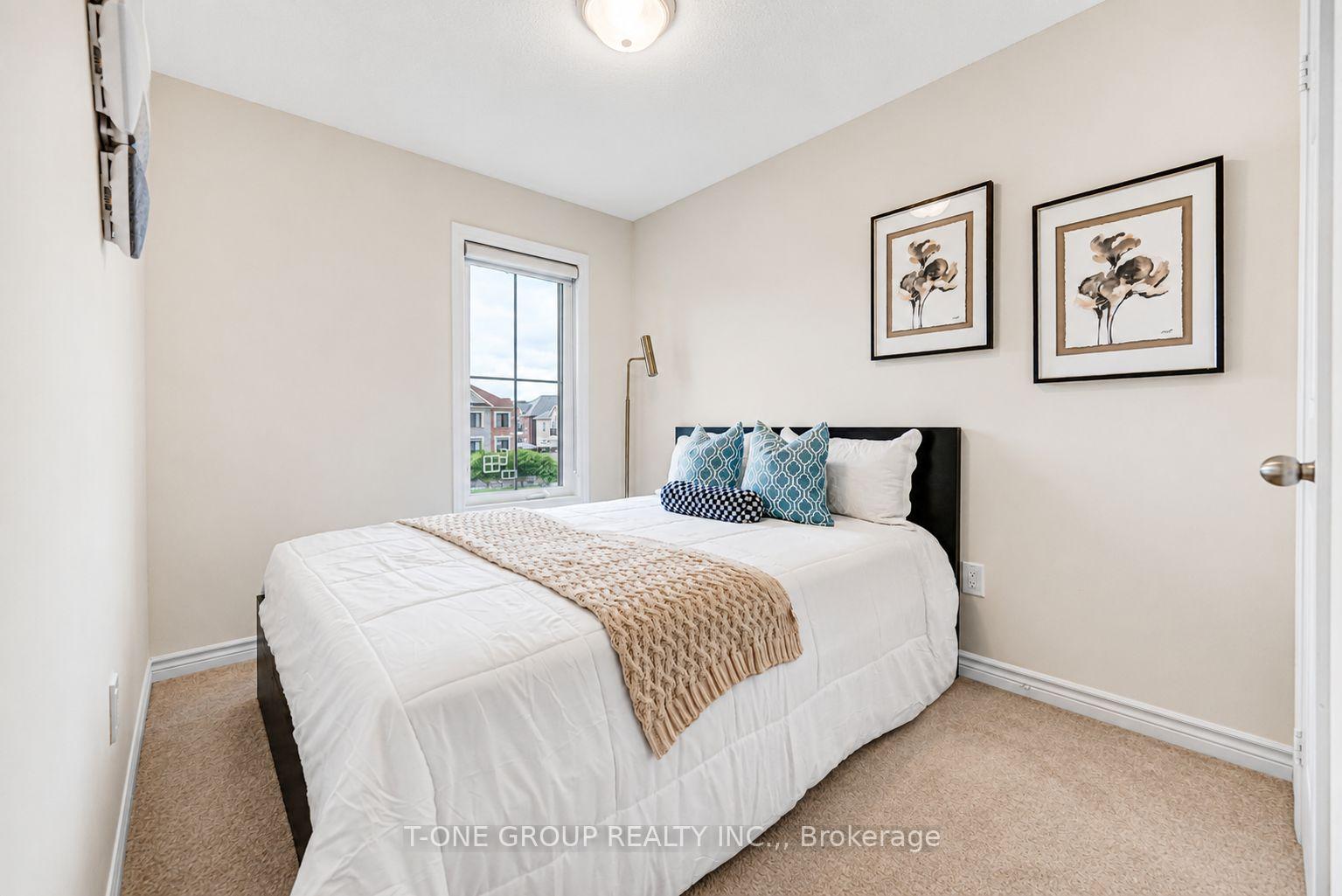 Photo 32 of 27 Sharbot Lane, Markham, Greensborough — HOMEH