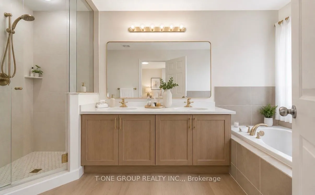 Photo 4 of 27 Sharbot Lane, Markham, Greensborough — HOMEH