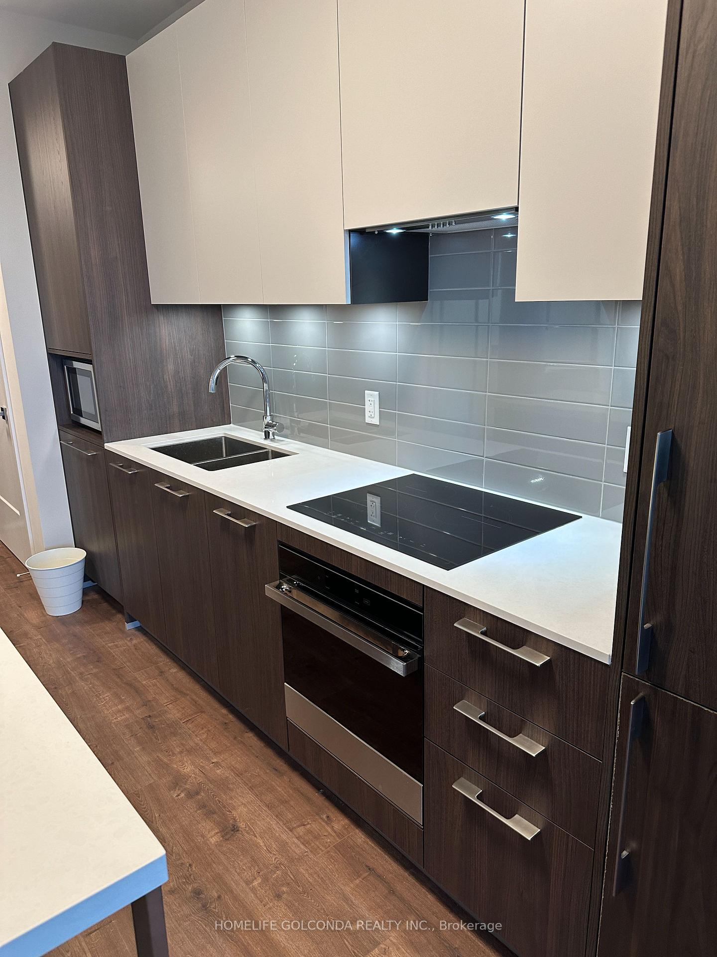 Photo 3 of Unit 4508, 8 Water Walk Drive, Markham, Unionville — HOMEH