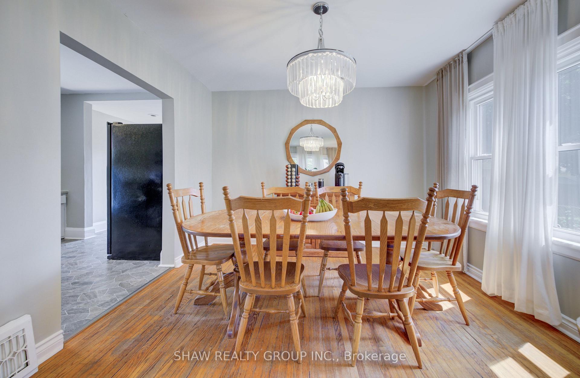 Photo 9 of 209 Belleview Avenue, Kitchener, Heritage Park - Kitchener — HOMEH