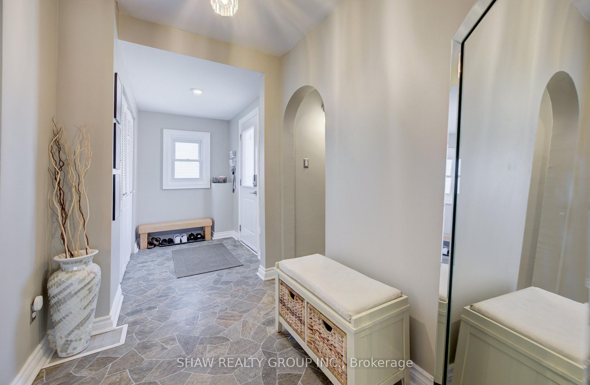 Photo 15 of 209 Belleview Avenue, Kitchener, Heritage Park - Kitchener — HOMEH