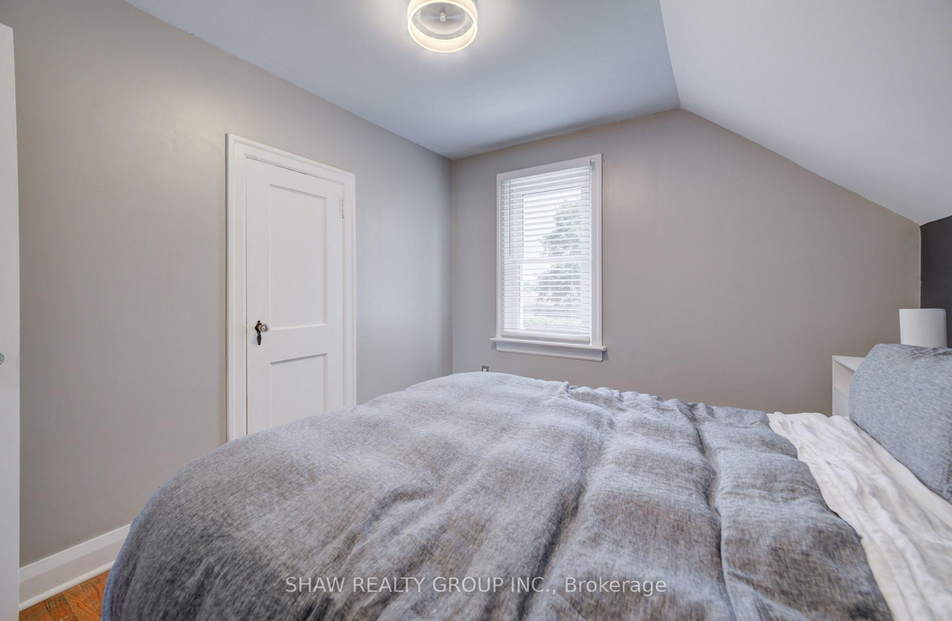 Photo 19 of 209 Belleview Avenue, Kitchener, Heritage Park - Kitchener — HOMEH