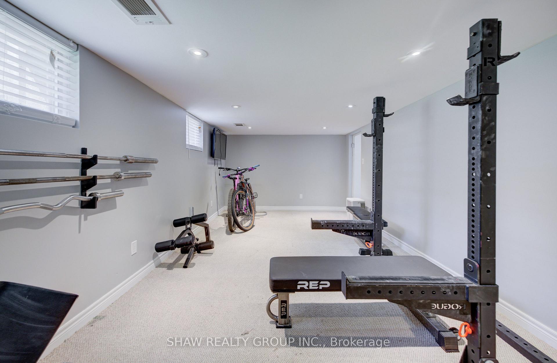 Photo 25 of 209 Belleview Avenue, Kitchener, Heritage Park - Kitchener — HOMEH