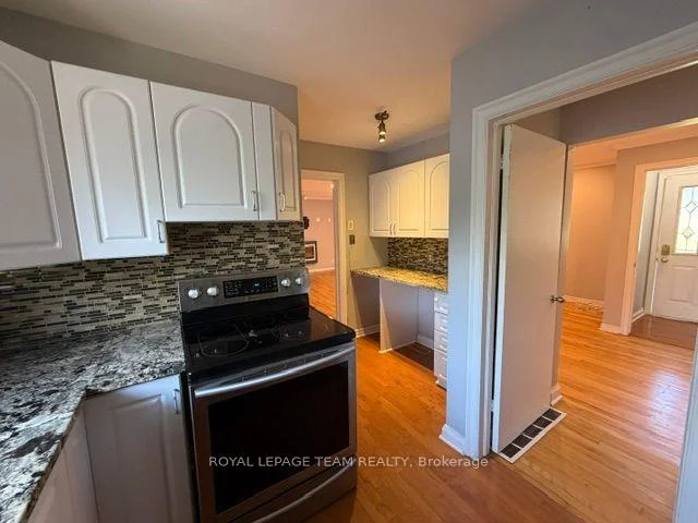 Photo 14 of 84 Starwood Road, Ottawa, Meadowlands/St. Claire Gardens — HOMEH