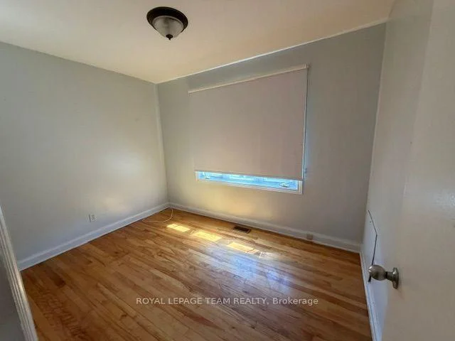 Photo 16 of 84 Starwood Road, Ottawa, Meadowlands/St. Claire Gardens — HOMEH