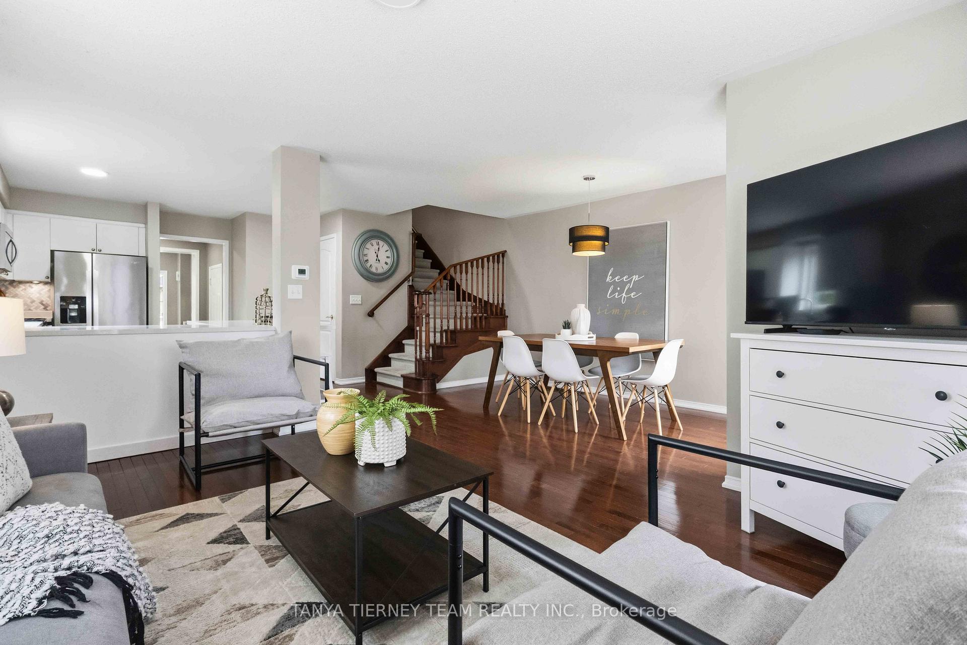 Photo 9 of 70 Tempo Way, Whitby, Brooklin — HOMEH