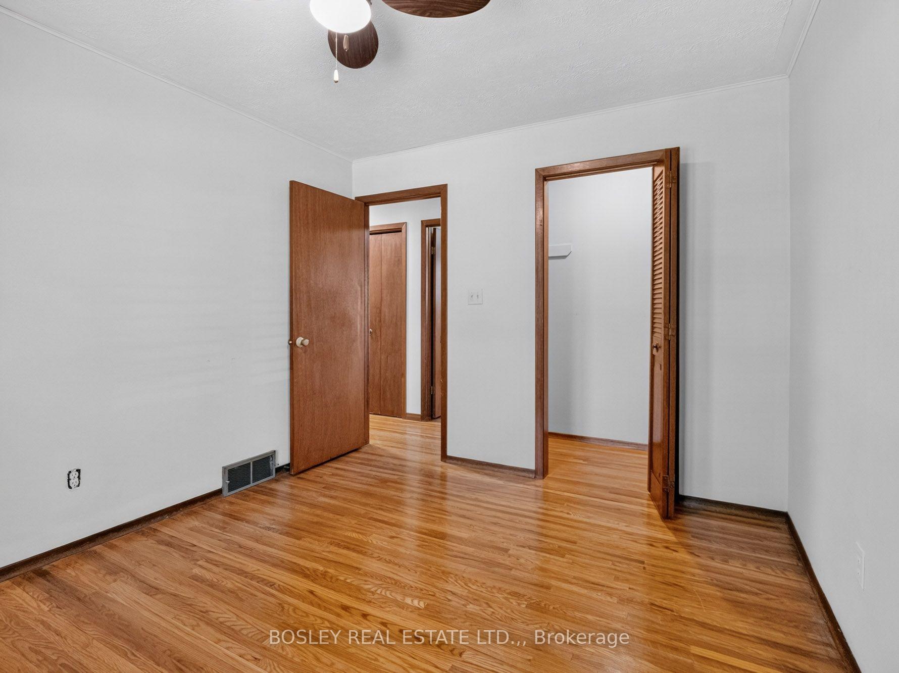 Photo 16 of 29 Carriage Road, St. Catharines, Secord Woods — HOMEH