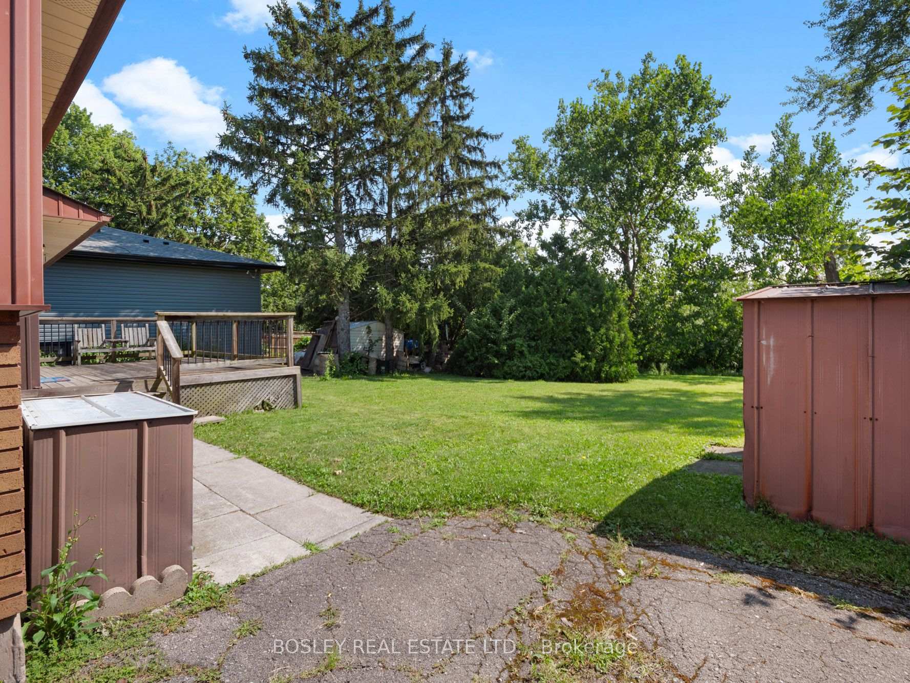 Photo 28 of 29 Carriage Road, St. Catharines, Secord Woods — HOMEH