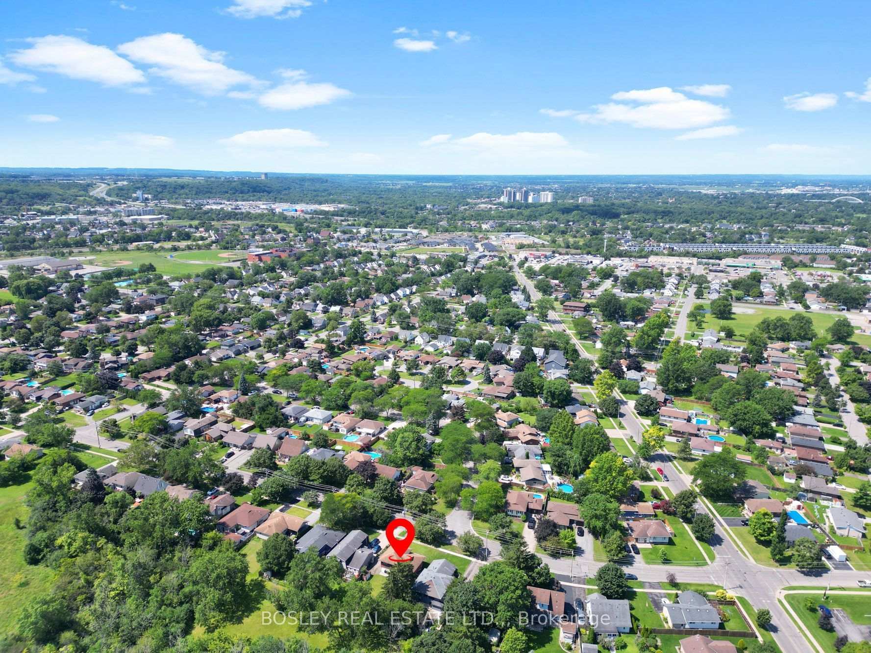 Photo 32 of 29 Carriage Road, St. Catharines, Secord Woods — HOMEH