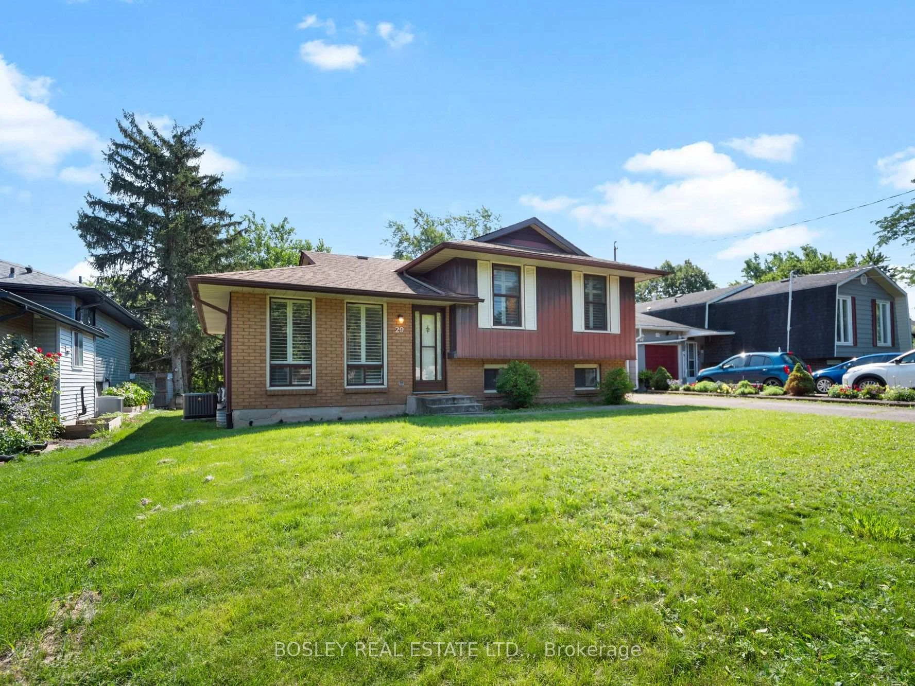 Photo 36 of 29 Carriage Road, St. Catharines, Secord Woods — HOMEH