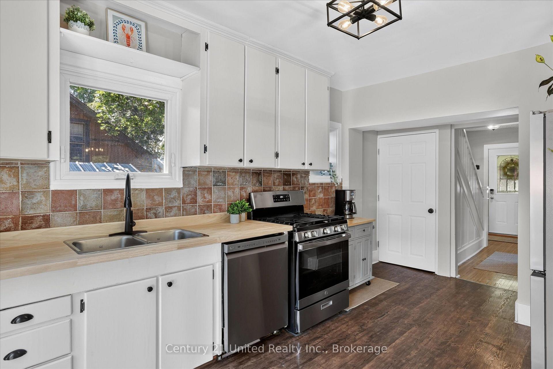 Photo 11 of 115 Douro Street, Peterborough, Ashburnham Ward 4 — HOMEH