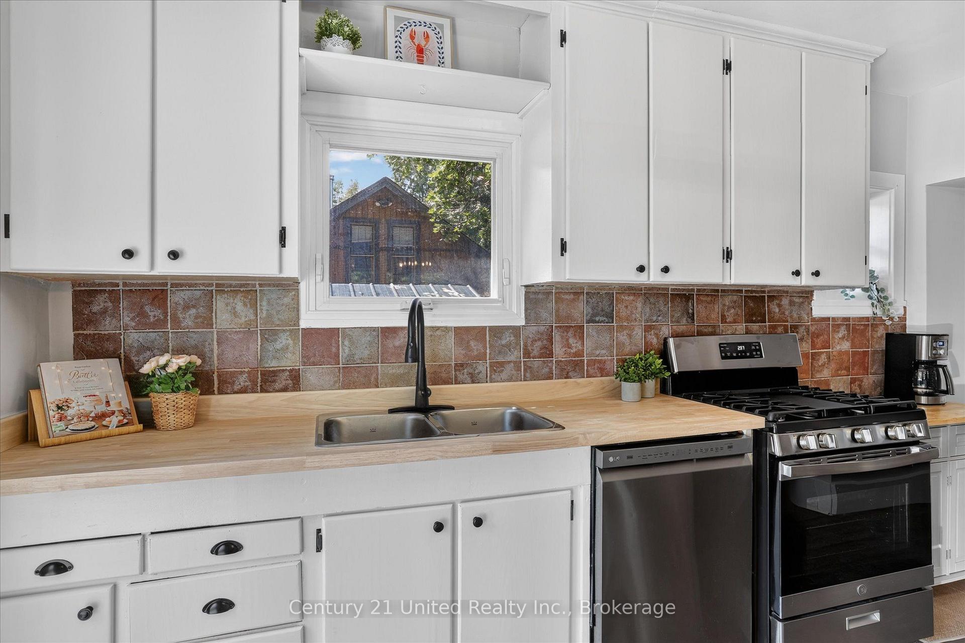 Photo 14 of 115 Douro Street, Peterborough, Ashburnham Ward 4 — HOMEH