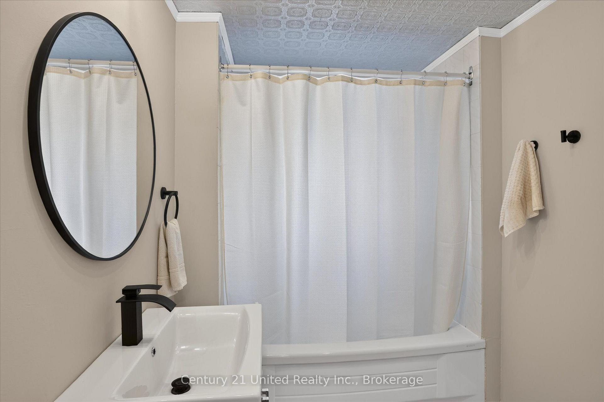 Photo 26 of 115 Douro Street, Peterborough, Ashburnham Ward 4 — HOMEH