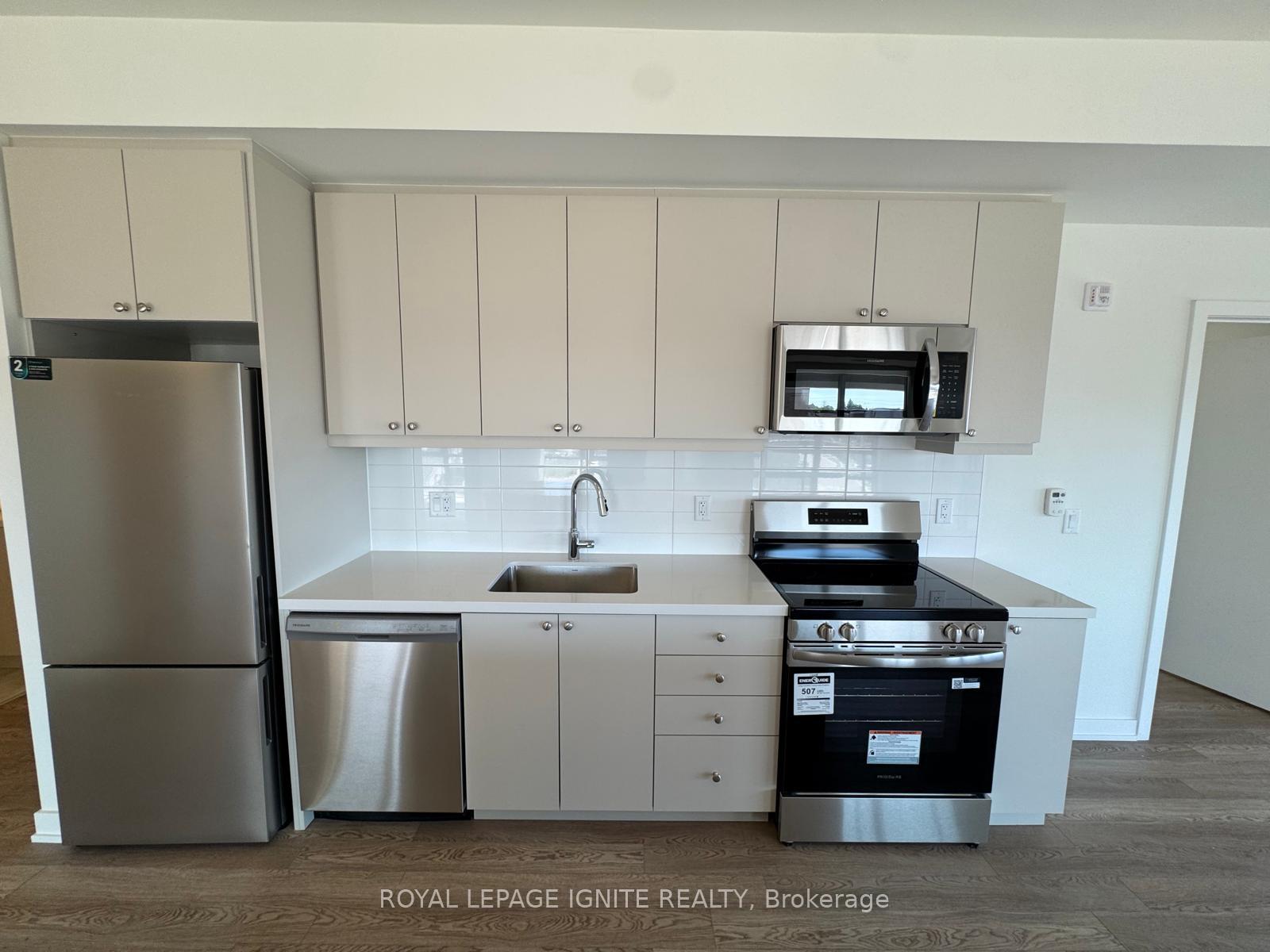 Photo 9 of Unit 322, 51 Clarington Boulevard, Clarington, Bowmanville — HOMEH