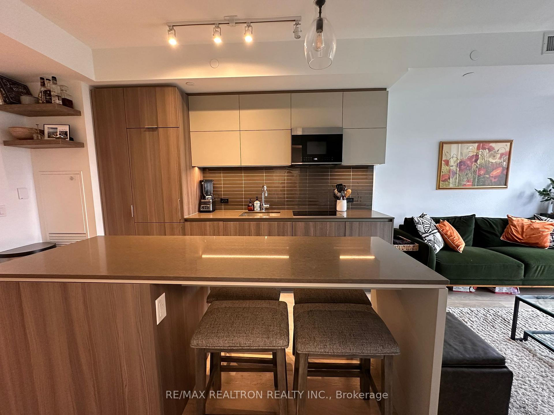 Photo 13 of Unit 612, 21 Park Street E, Mississauga, Port Credit — HOMEH