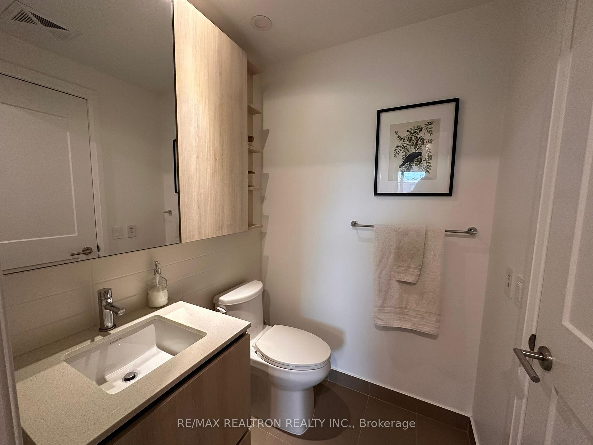 Photo 15 of Unit 612, 21 Park Street E, Mississauga, Port Credit — HOMEH
